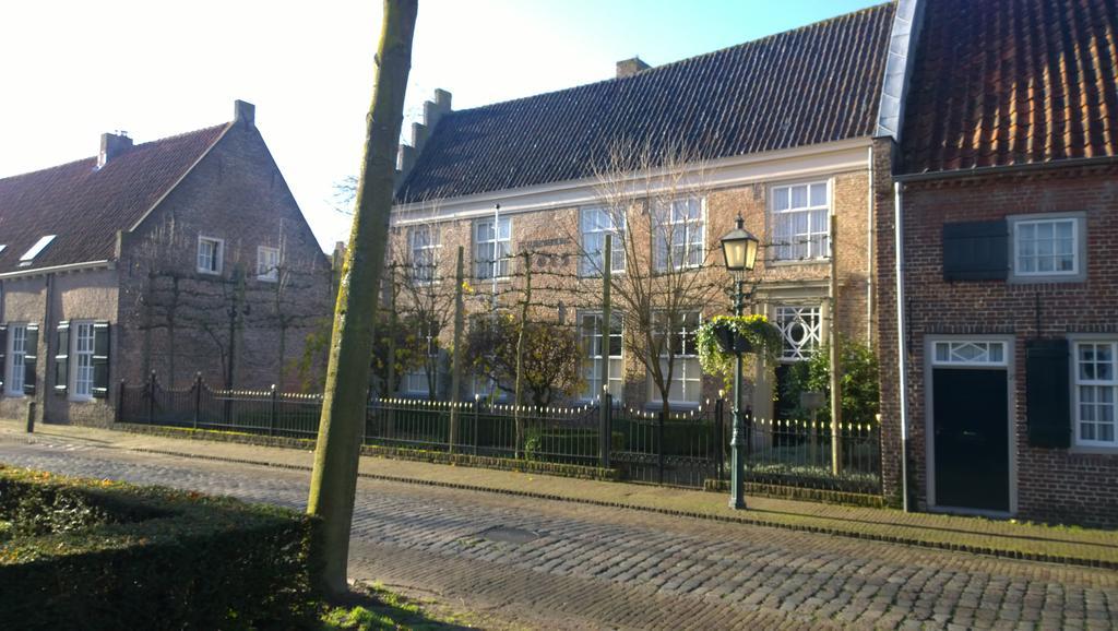 Hotel De Kroon Oirschot Exterior photo