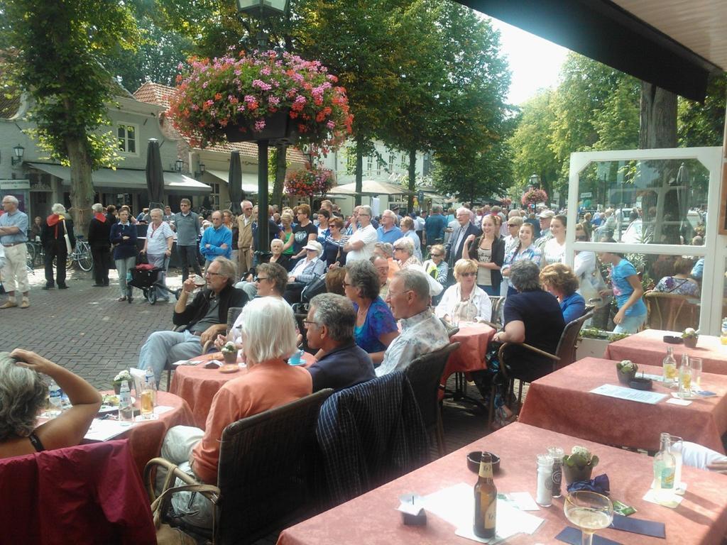 Hotel De Kroon Oirschot Exterior photo